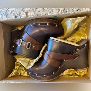 UGG Natalee Wedge Mule - Chocolate Leather Size 9